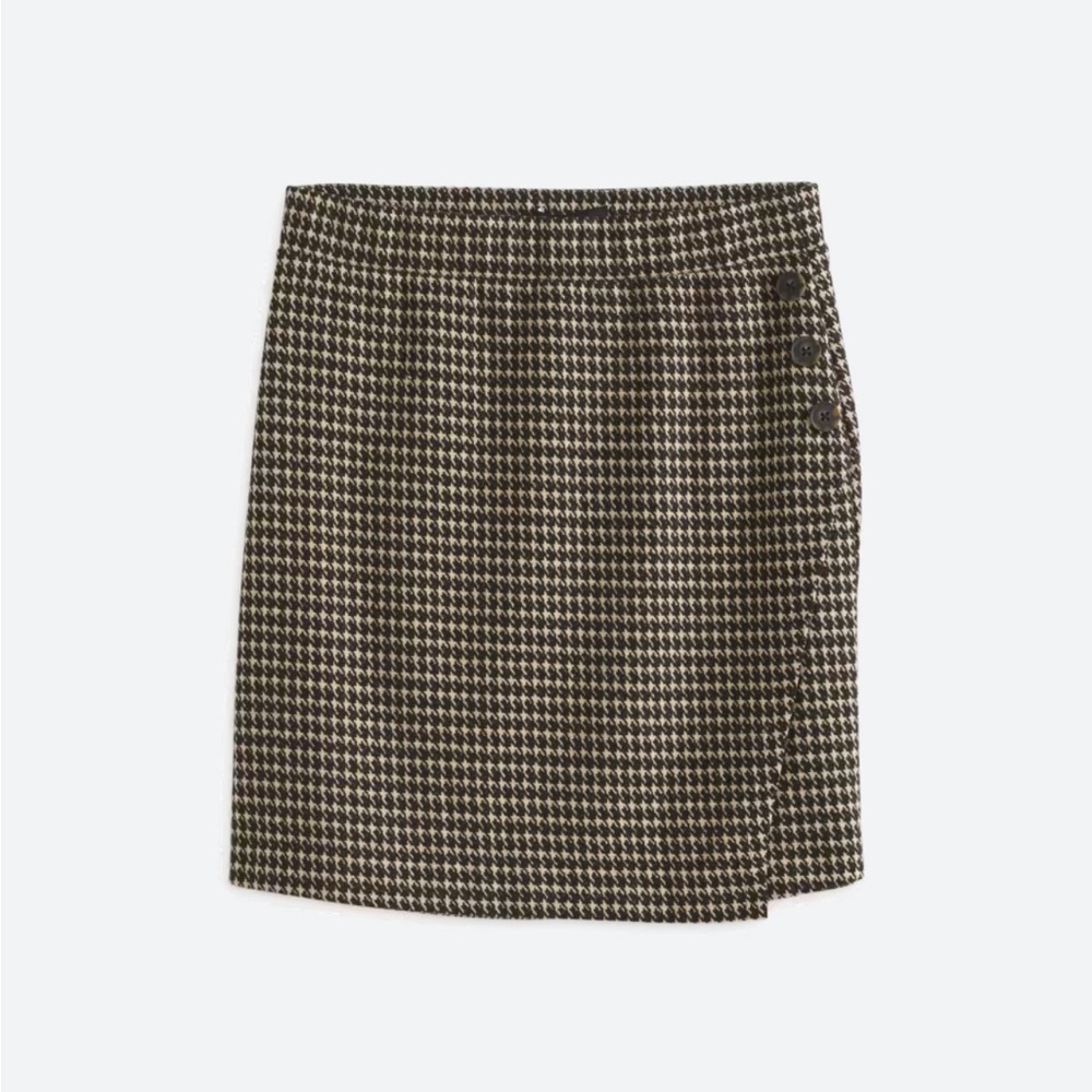Daria button detail mini skirt